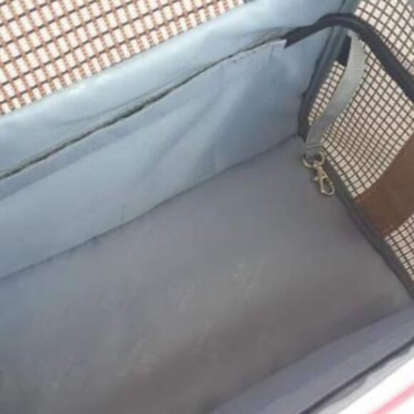 💮2/$40💮 Pink Soft PU Leather Pet Carrier Bag - Picture 4 of 9